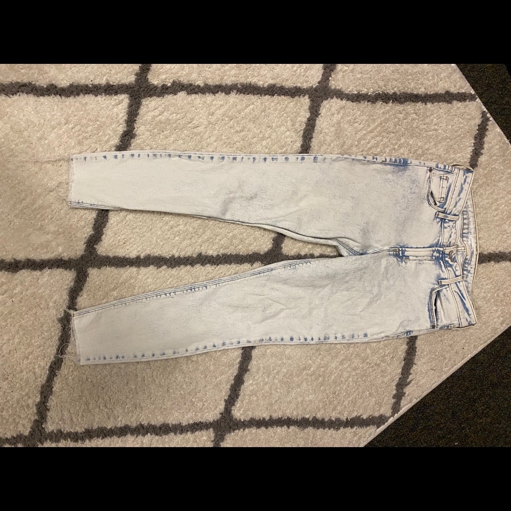 jeans